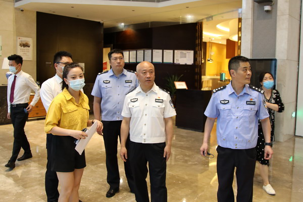 赵吉春同志督导检查我区高考安保工作