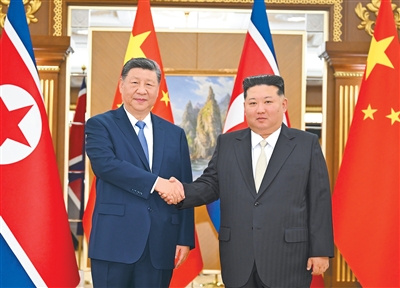 习近平同金正恩举行会谈.jpg