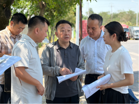 区卫生健康委党委书记、主任李辉到大石街道社区卫生服务中心检查燃气安全.png