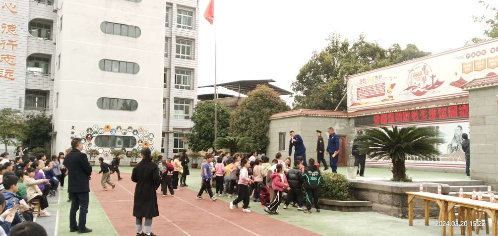 双槐镇开展消防安全知识进校园讲解演练活动_重庆市合川区人民政府
